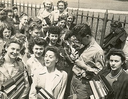 CFPNA: D&eacute;dicaces &agrave; New York - Coll° Cl Delorme.