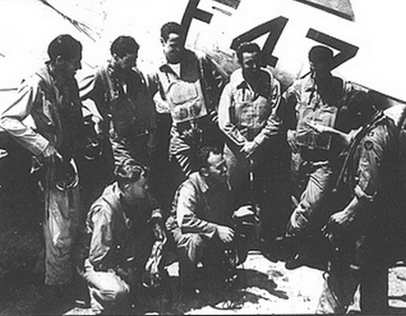 CFPNA: Selfridge Field - Formation P-47 - Coll° AFHRA.